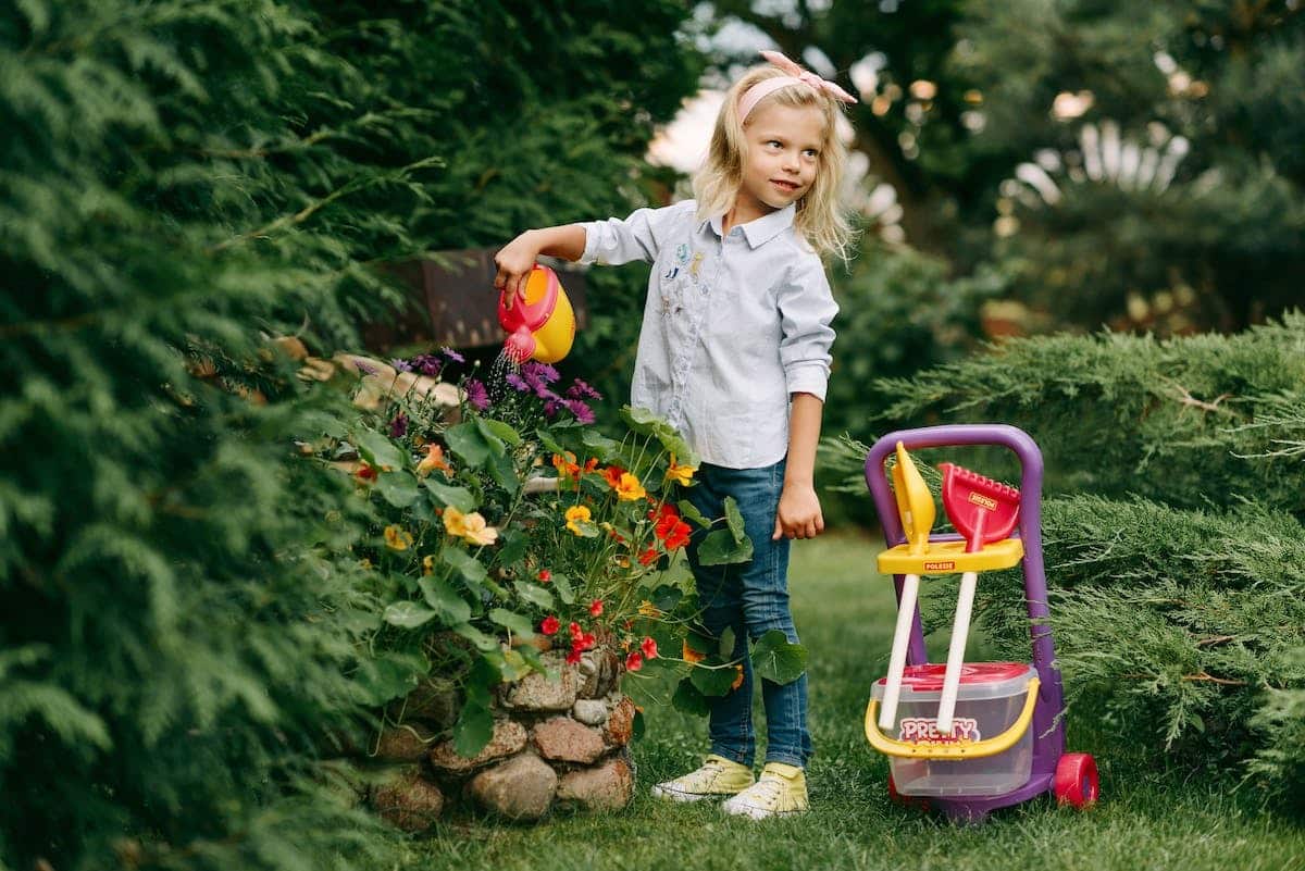 Concevoir un jardin ludique et sécurisé pour les enfants : Conseils et astuces