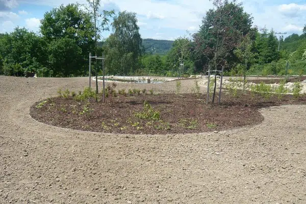 Comment niveler le terrain en pente ?